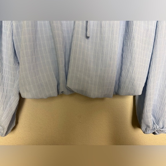 Wayf Pastel Blue Crepe Textured Long Blouson Sleeve Bubble Hem Cropped Blouse L - Picture 10 of 10